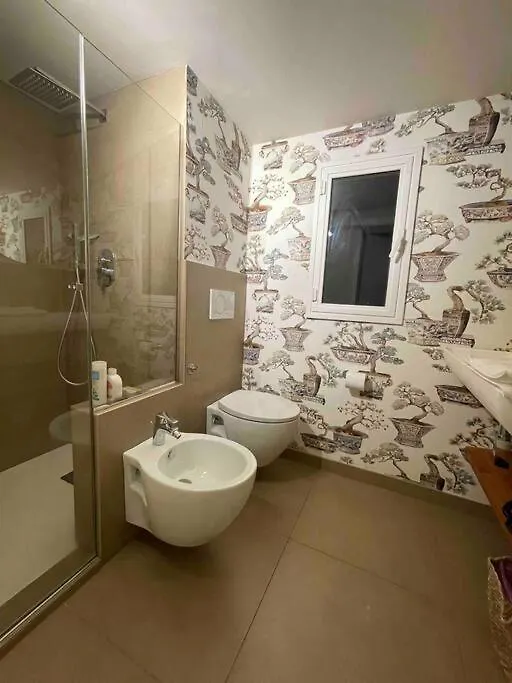 شقة Romantic Attic Room With Panoramic View بولونيا