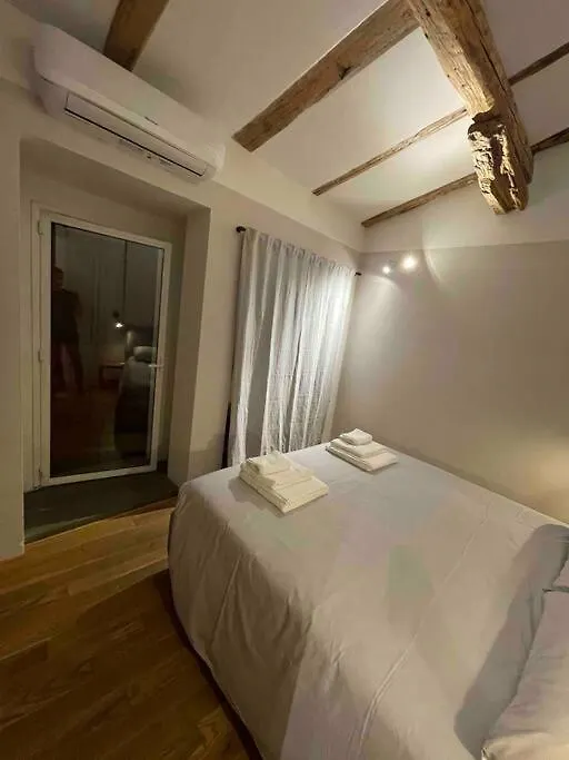 Romantic Attic Room With Panoramic View Bologna